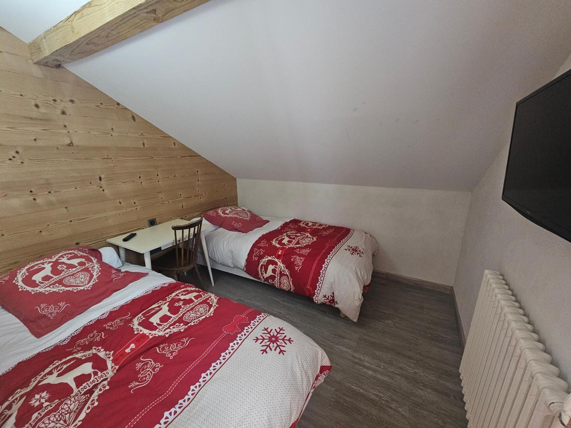 Hôtel Plein Soleil Vacheresse Eksteriør billede