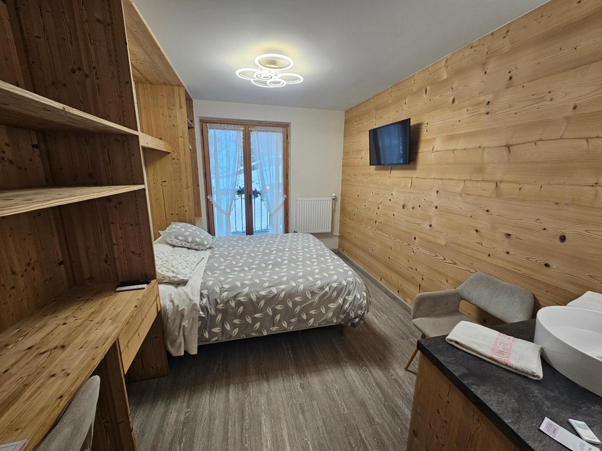 Hôtel Plein Soleil Vacheresse Eksteriør billede