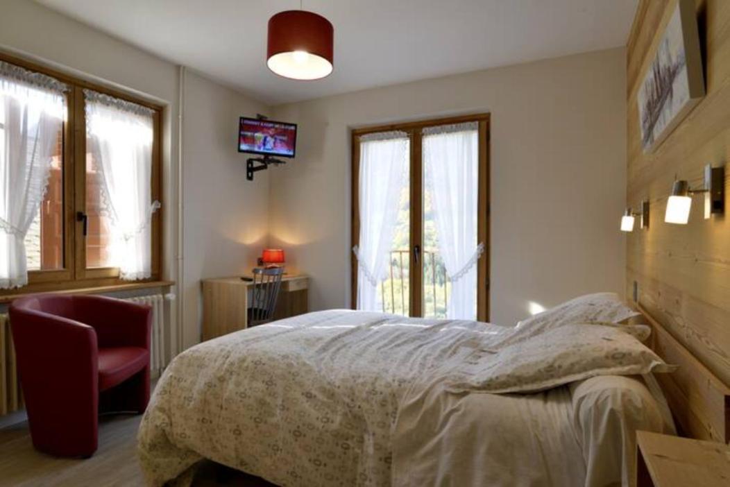 Hôtel Plein Soleil Vacheresse Eksteriør billede
